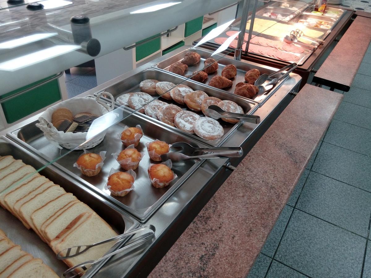 Hotel Planas 滨海略雷特 外观 照片